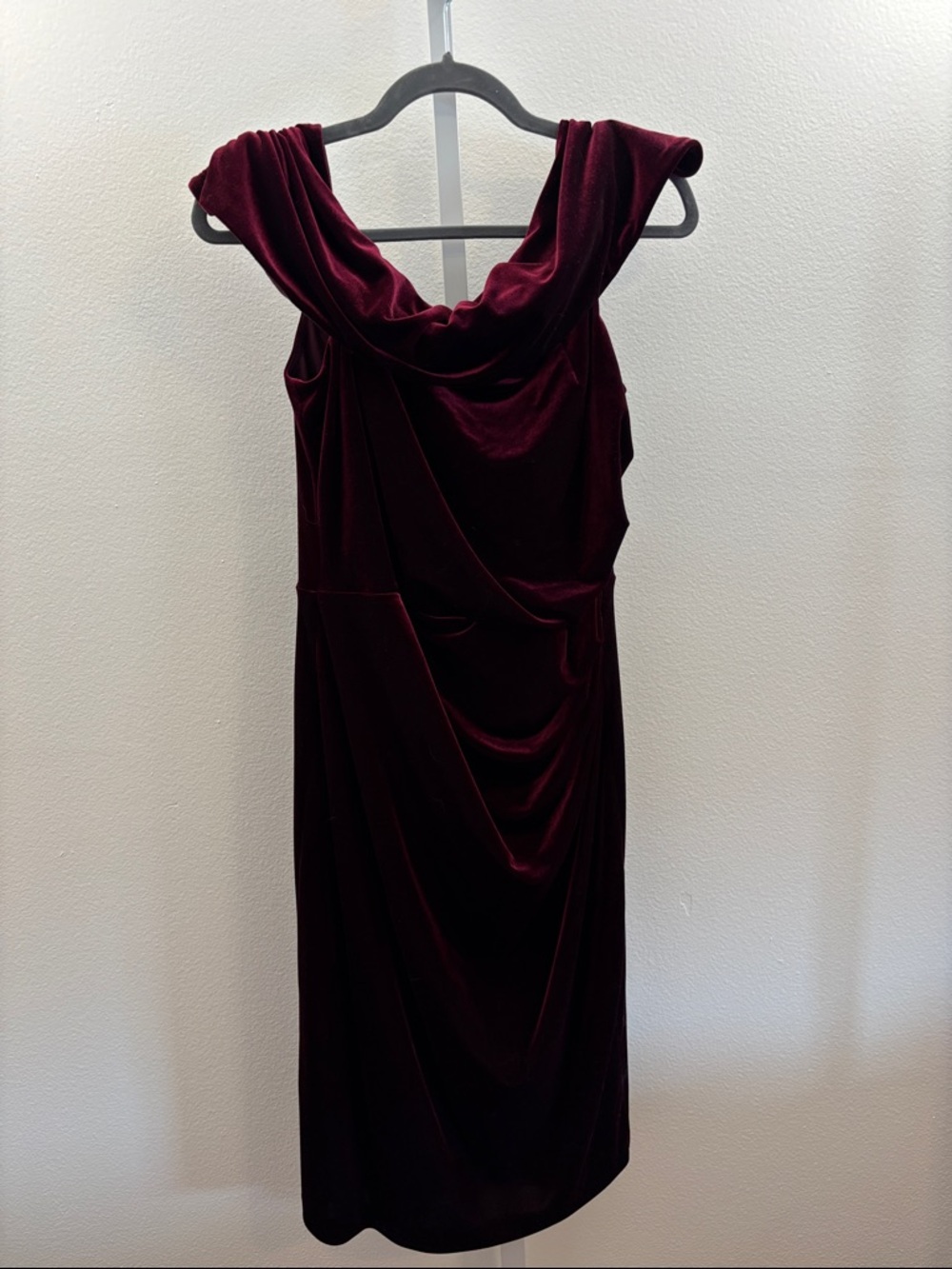 Vince Camuto Velvet Cocktail Dress Size 12 Burgundy Ruched Draped Holiday Party